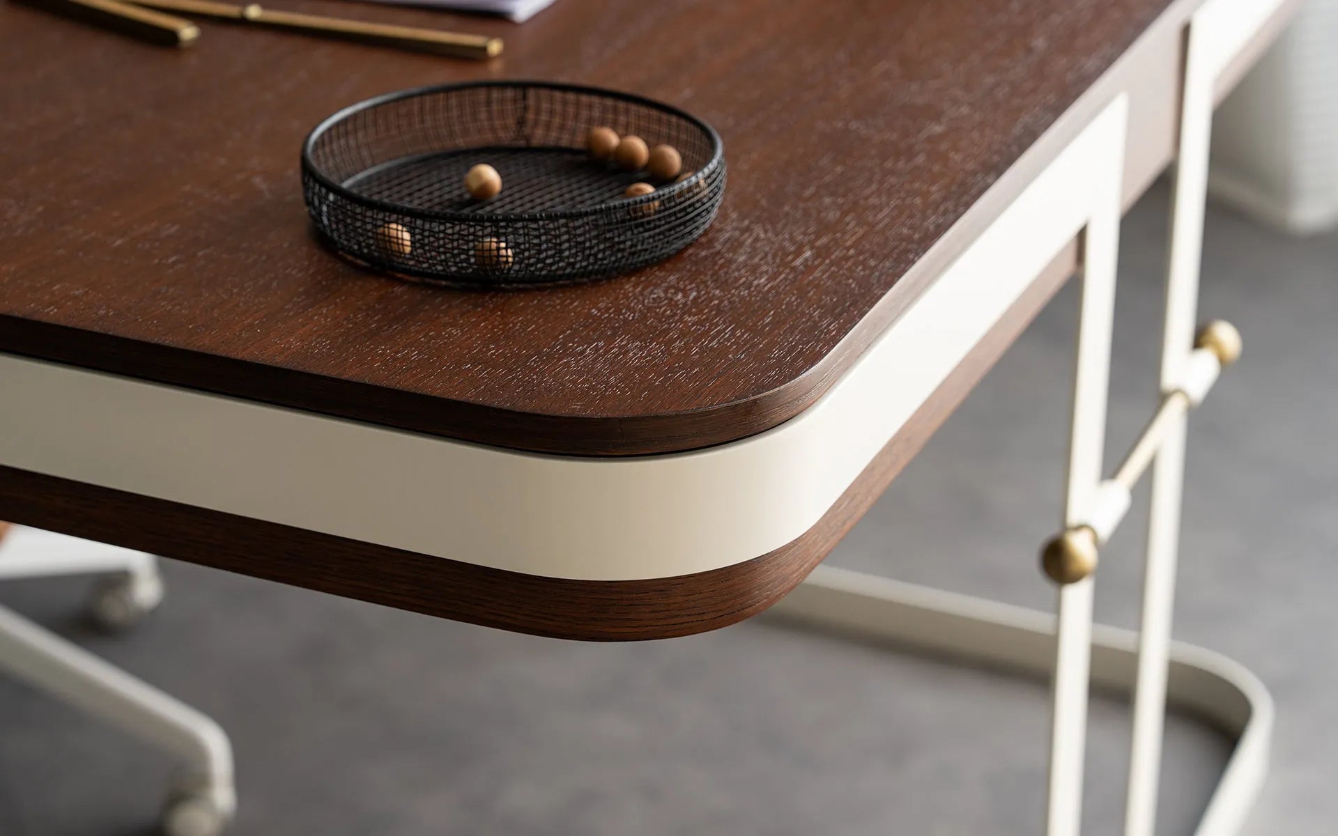 Papillonne Desk
