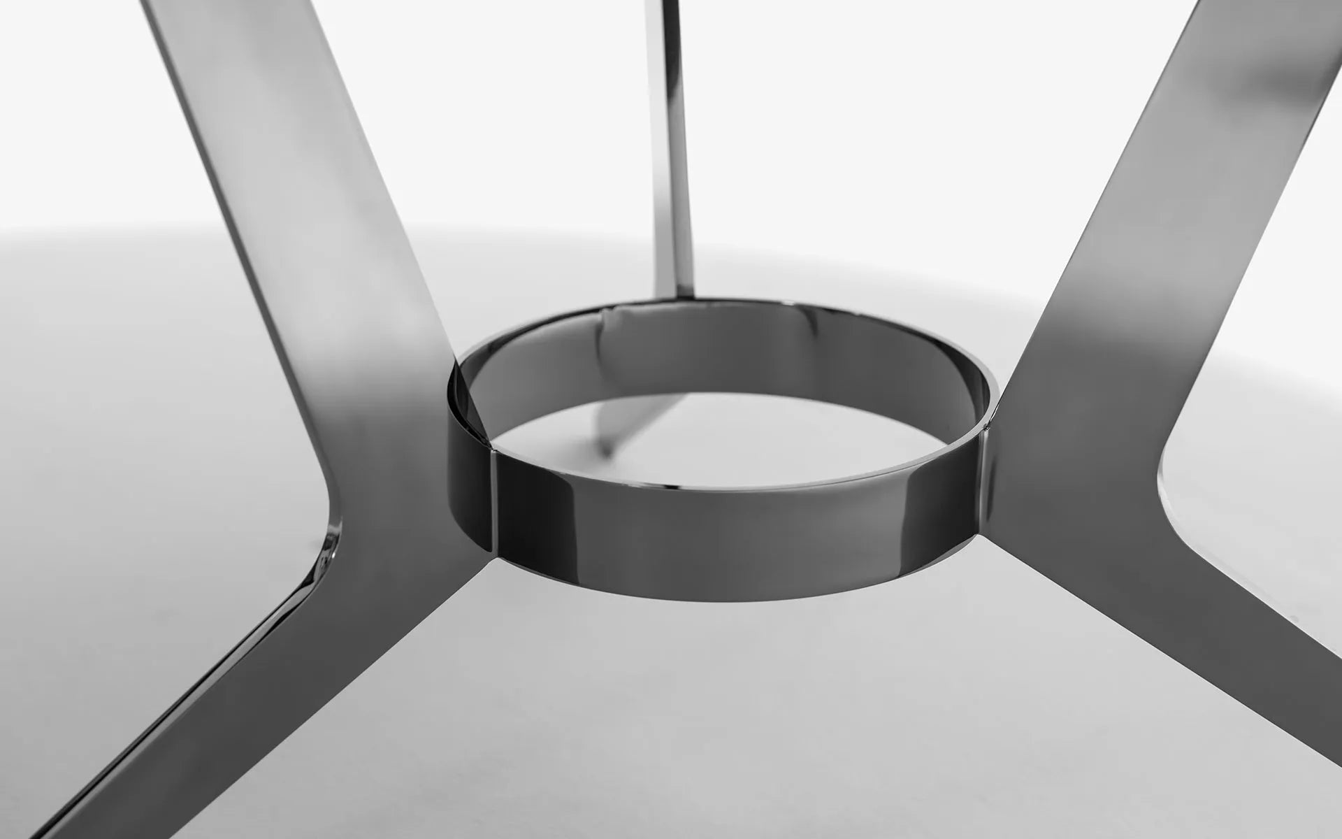 Nora Round Table
