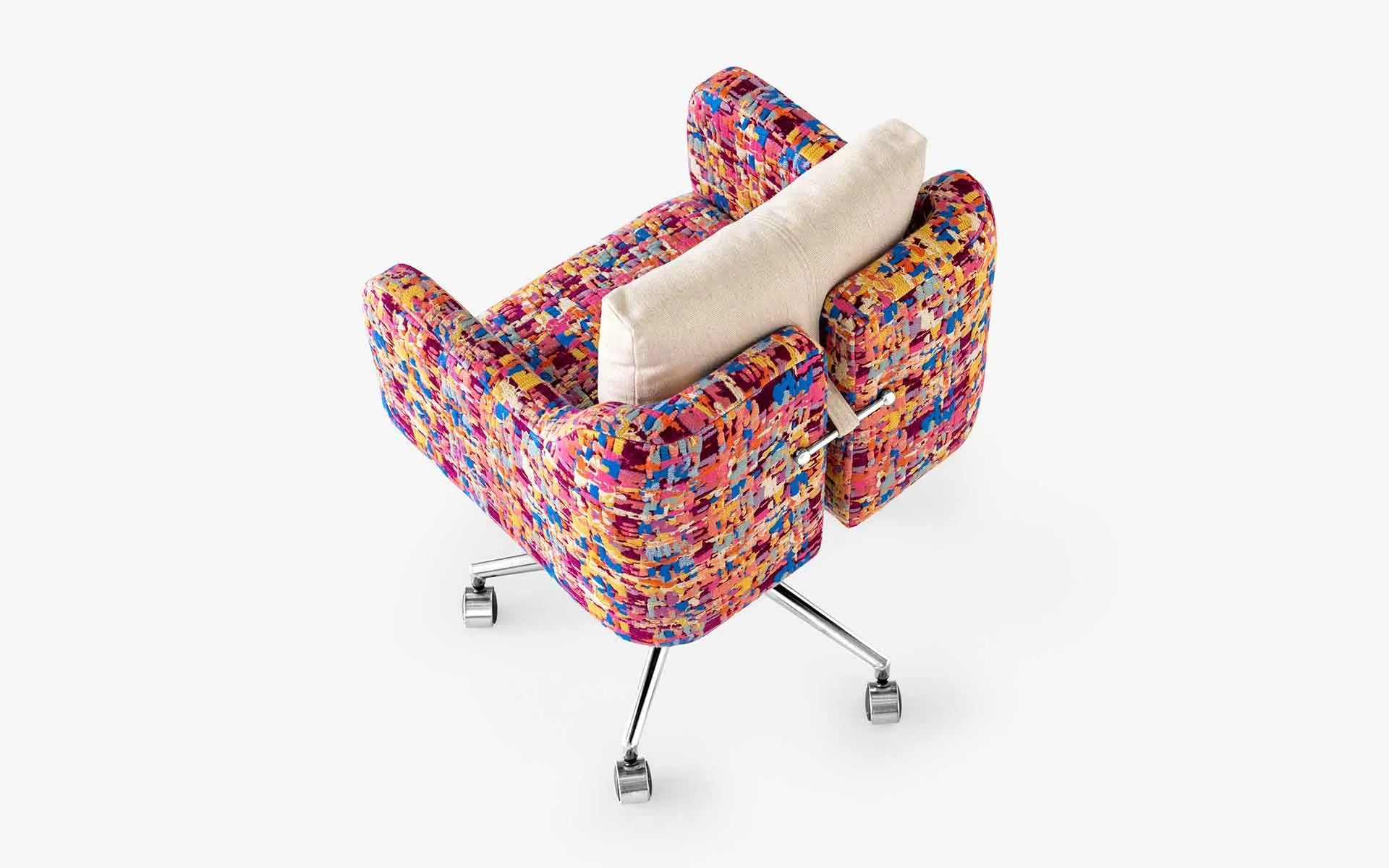 Papillonne Work Chair Pink Kenzo Wheels