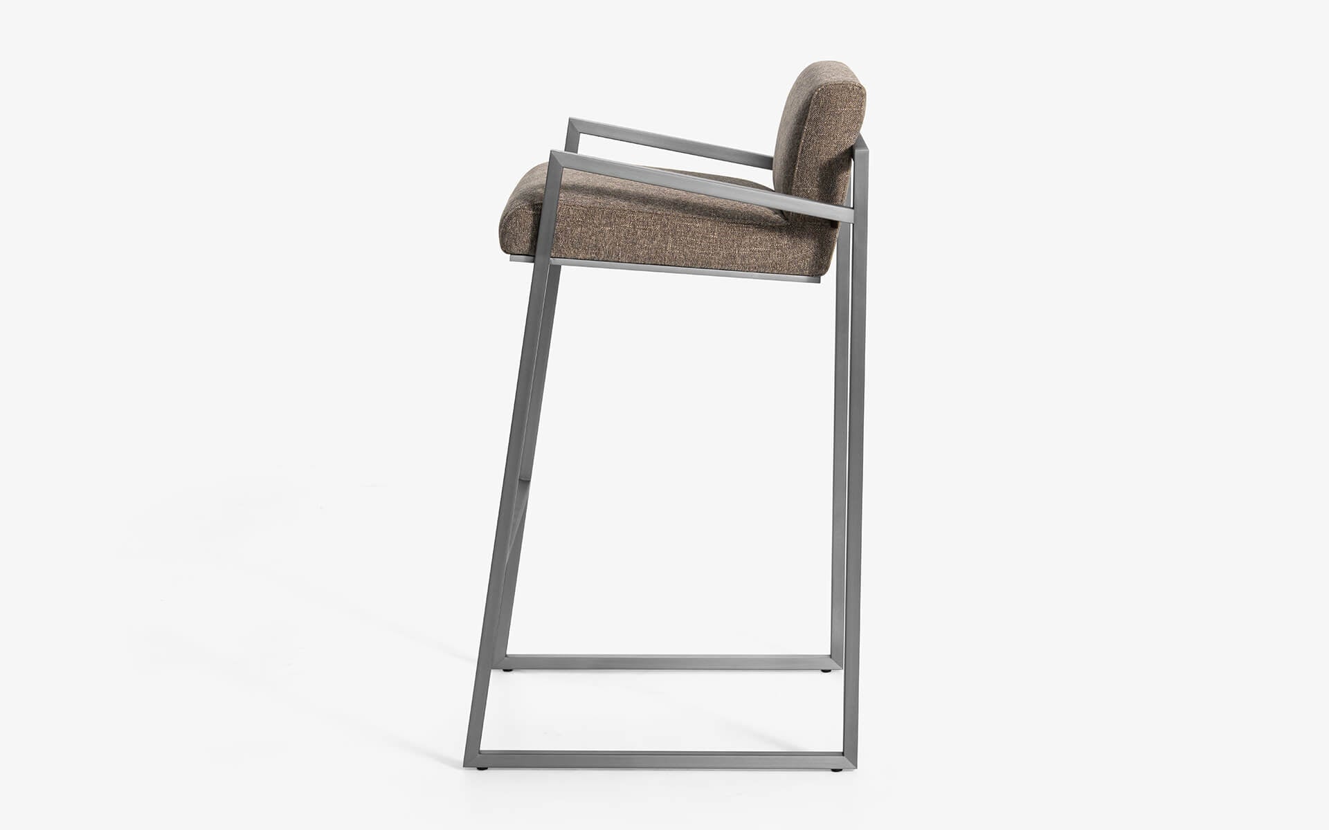 FAMED Bar Stool