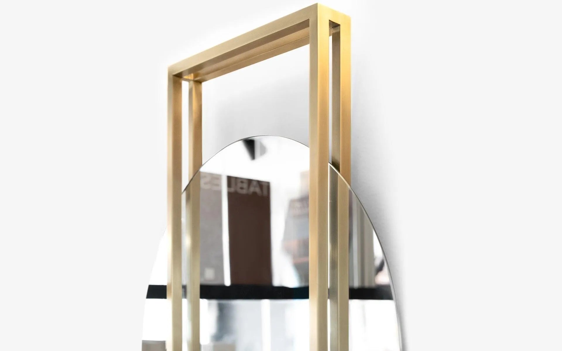 Famed Mirror - laguglobal