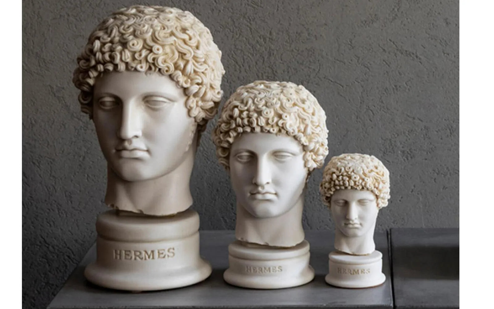 Hermes Bust Black Small - laguglobal