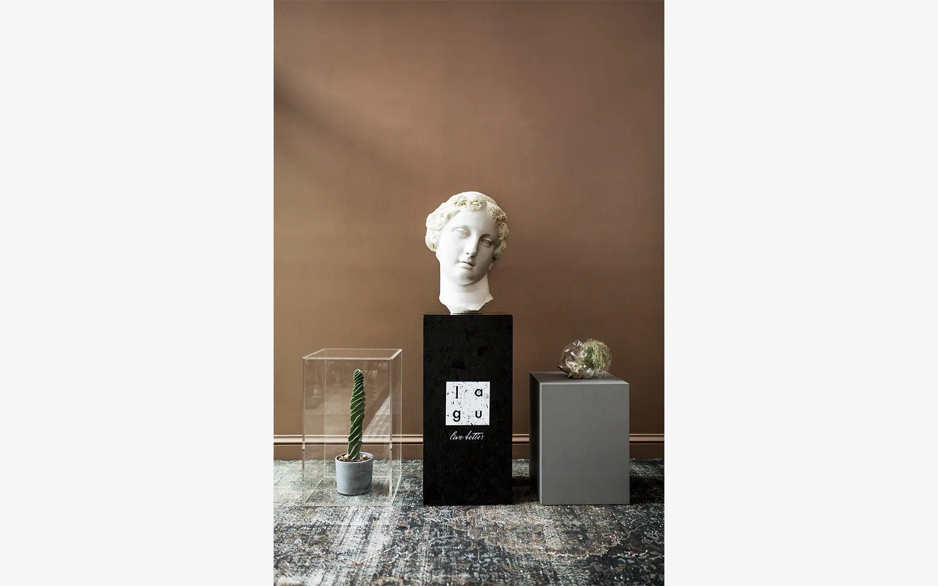 Hidden Pedestal Small