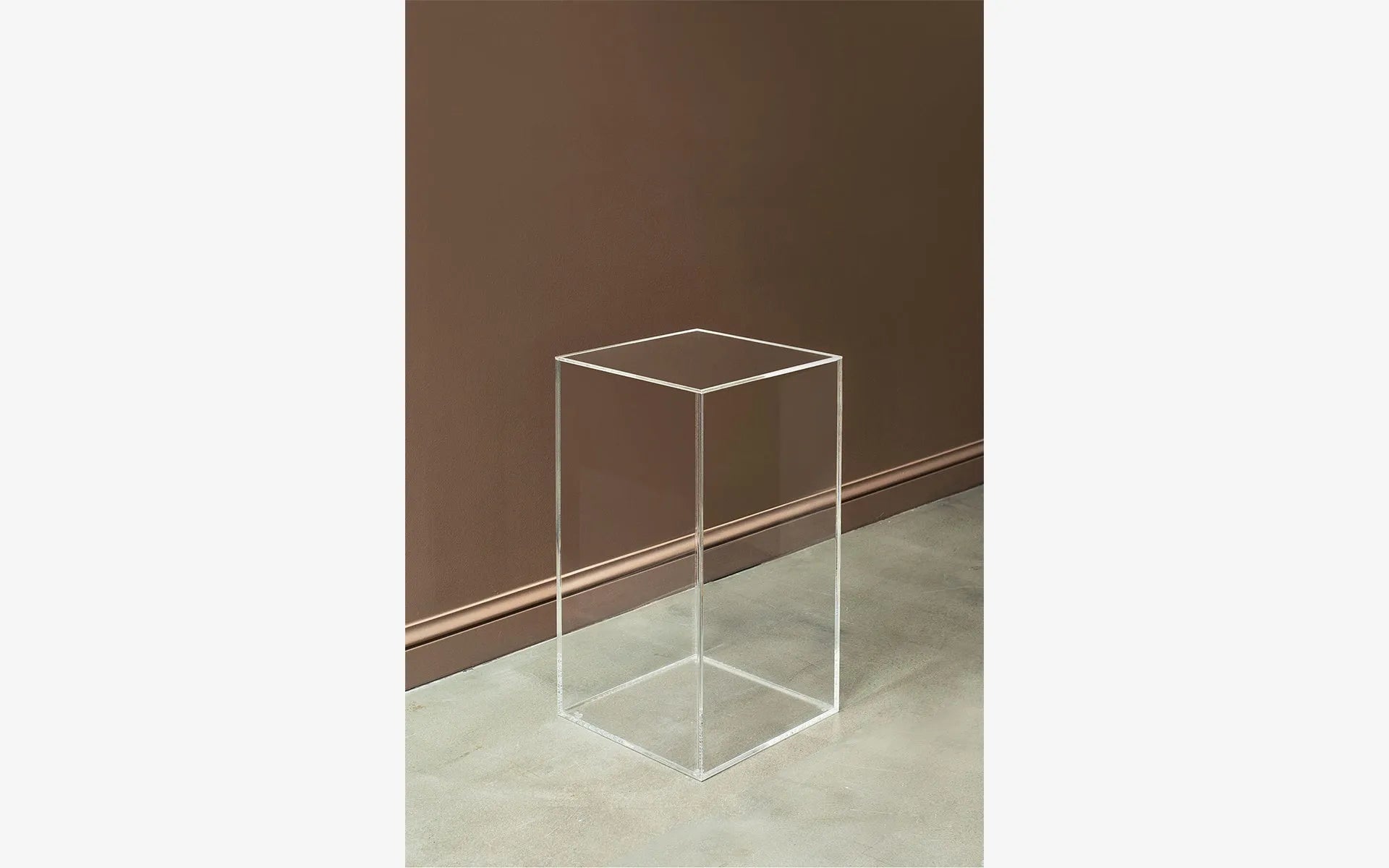 Hidden Pedestal Large