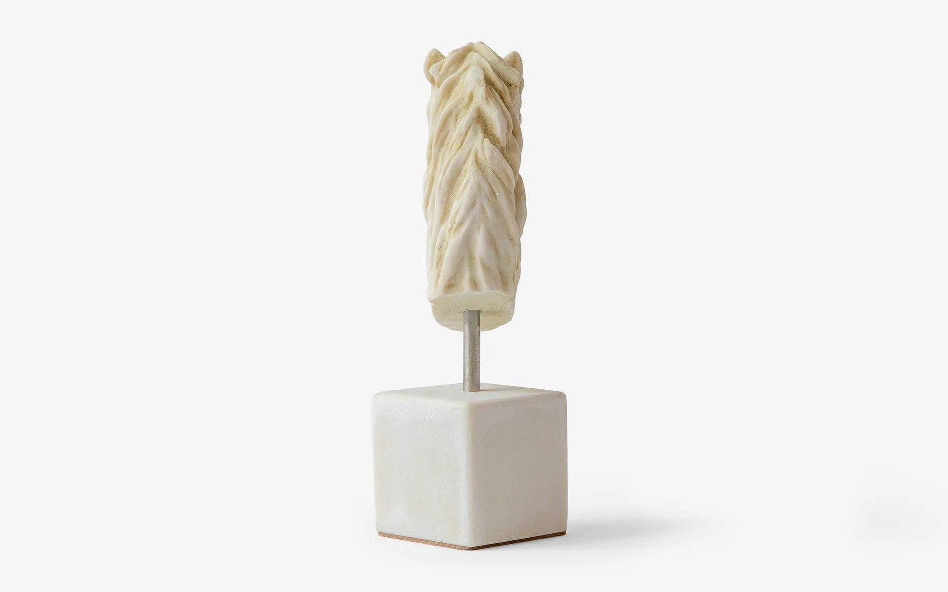 Horse Head White - laguglobal