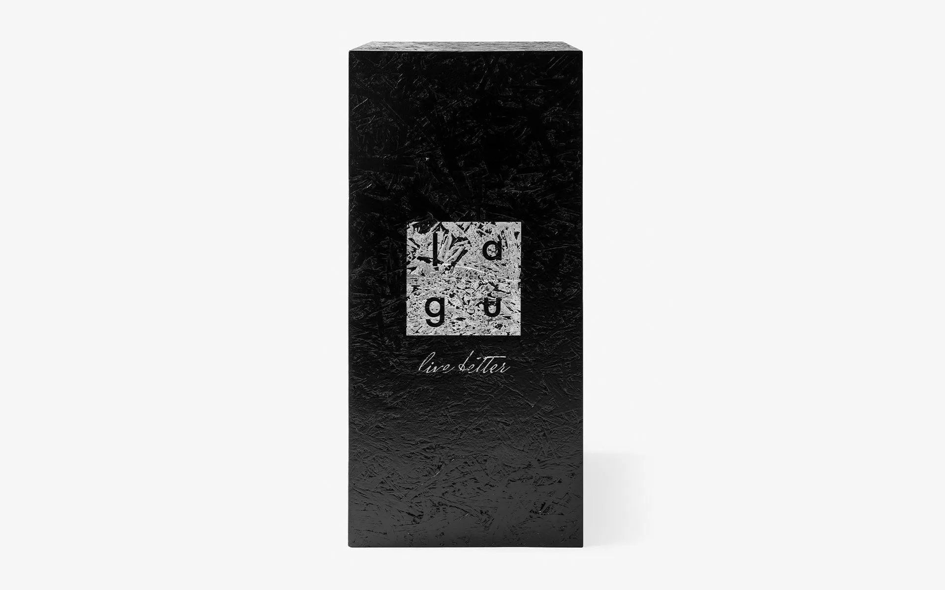 Lagu Dark Pedestal - laguglobal