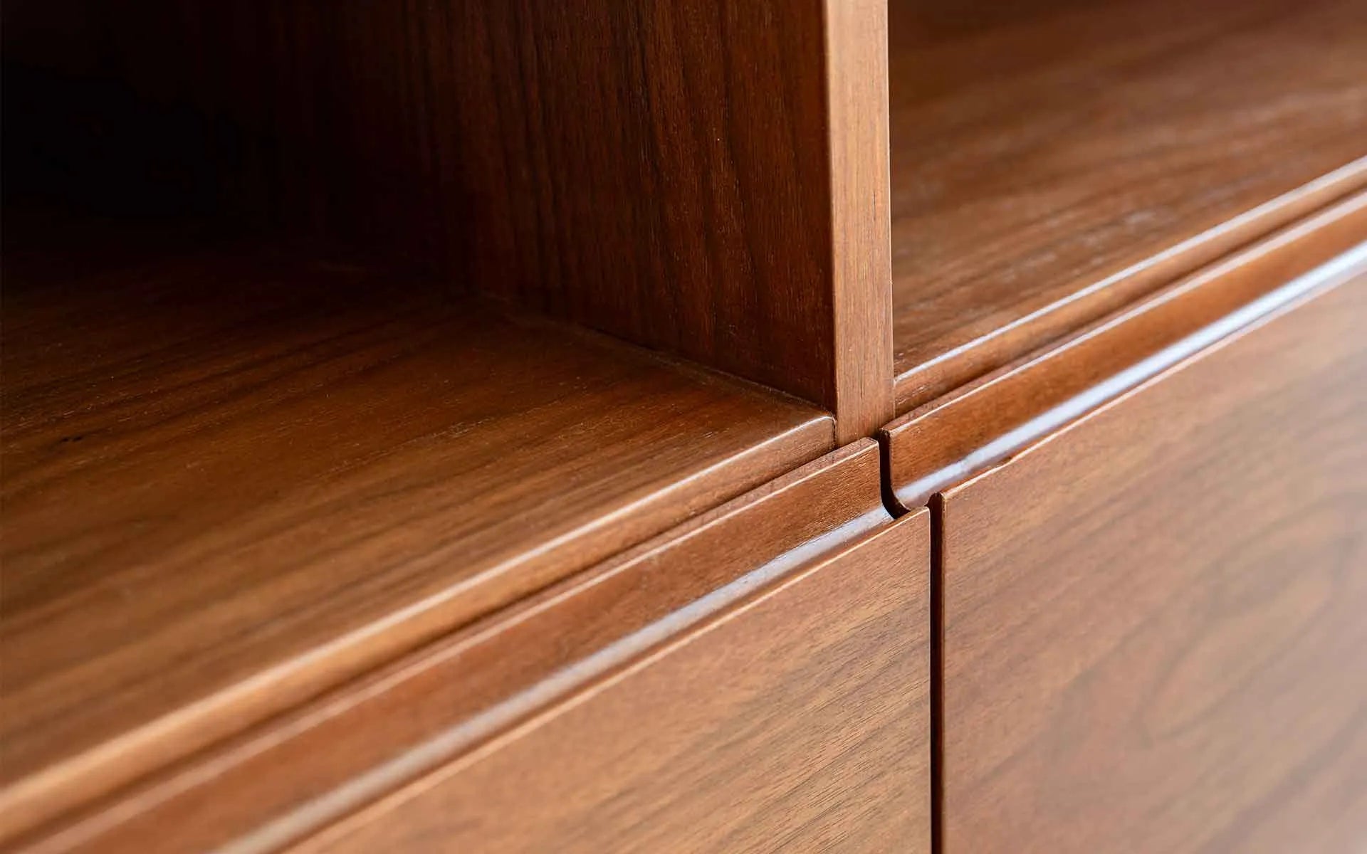 Solid Walnut Natur Tv Unit