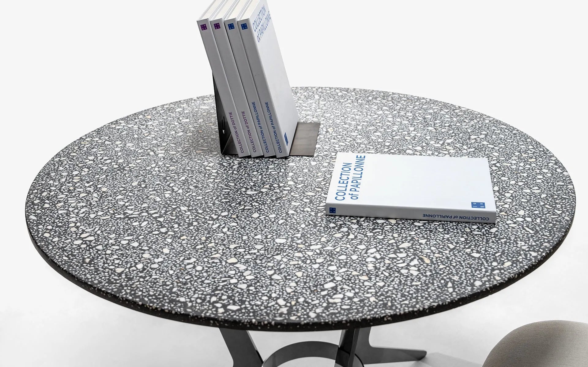 #Table Material_Gray Terazzo