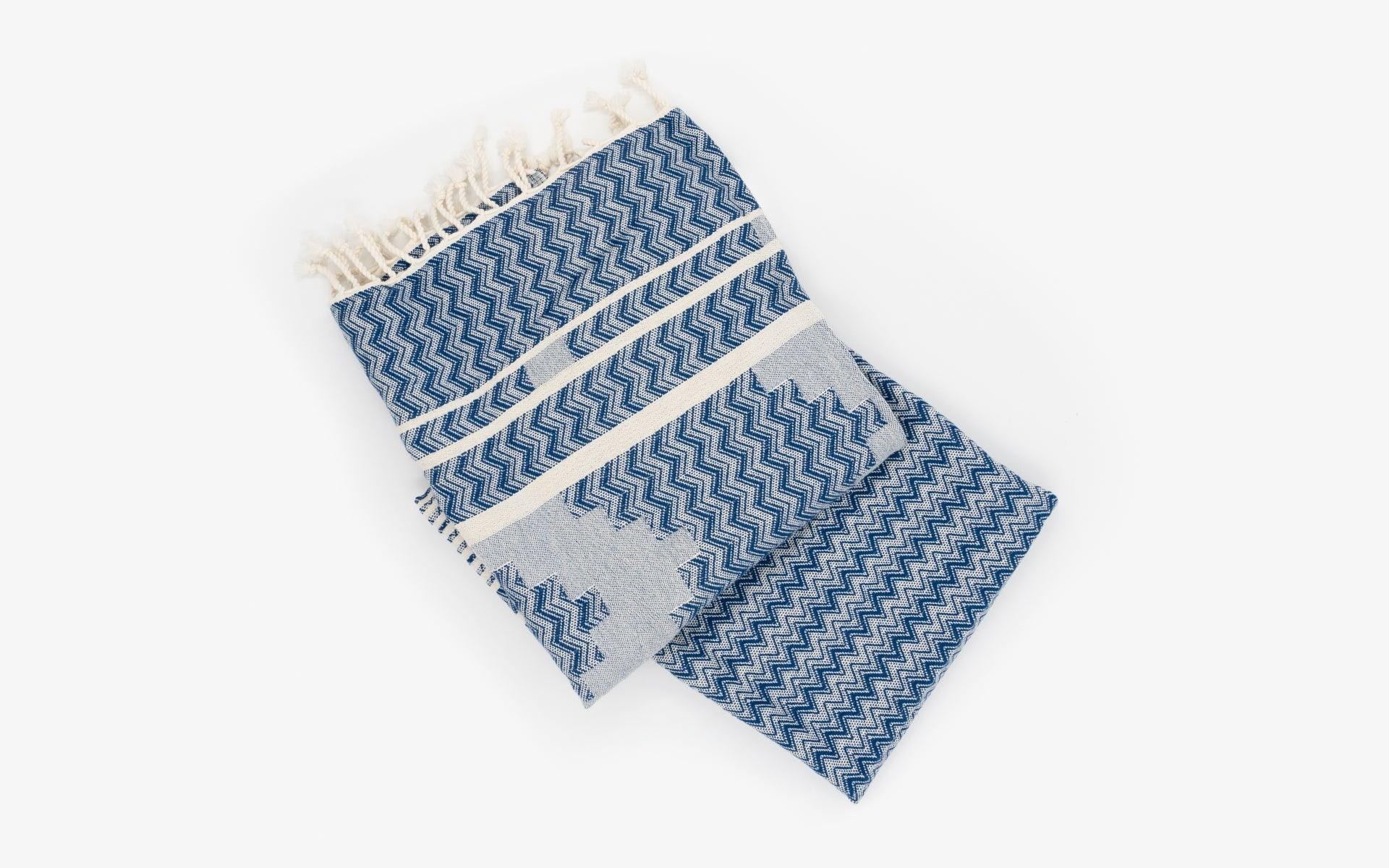 Blue White Zigzag Pattern Cotton Sofa Throw - laguglobal